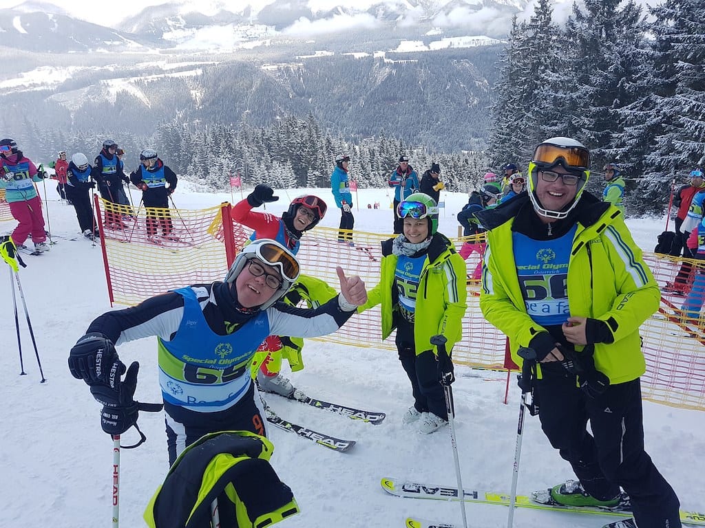 Children in a ski competition